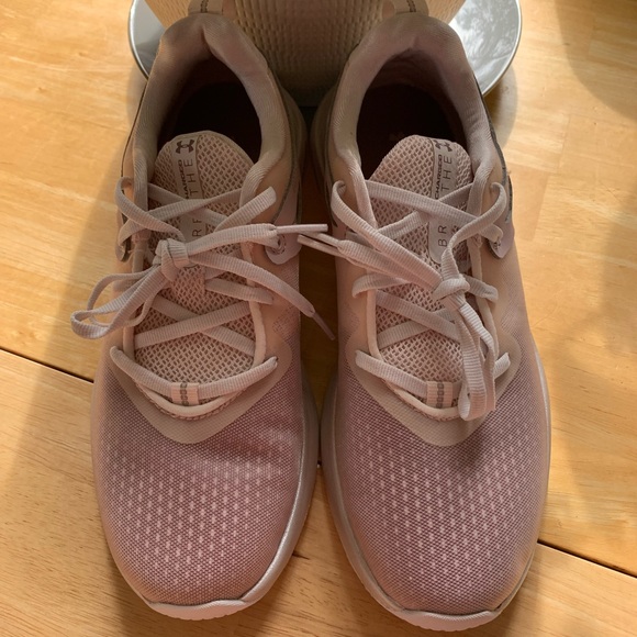 NWOT Under Armour Charged Breathe TR 2 Training Shoe sz 7.5 - Picture 4 of 8